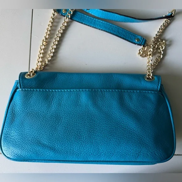 Michael Kors Turquoise Shoulder Bag with Gold Chain - Picture 5 of 8
